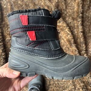 Durable Black and Red Kids Snow Boots size 10